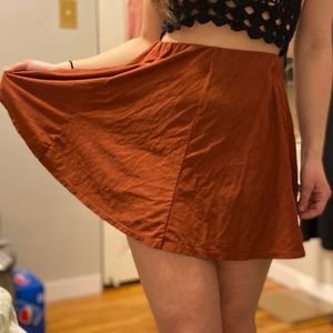 💕 2/$25 Burnt orange skirt